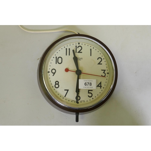 678 - A bakelite Smiths Sectric wall clock with chrome bezel, 20cm diameter