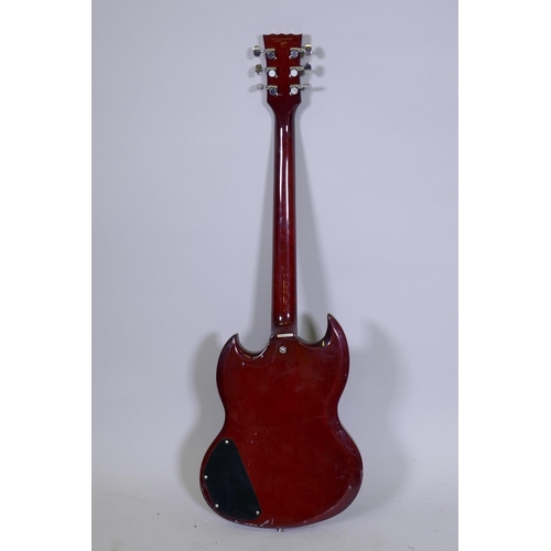 80 - An Encore electric guitar, 100cm long