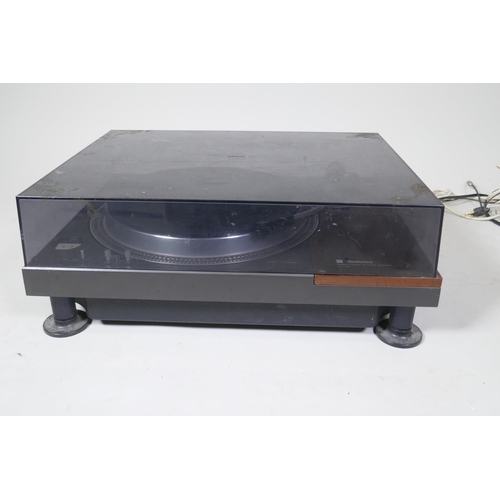 19 - Technics Direct Drive player system, SL110