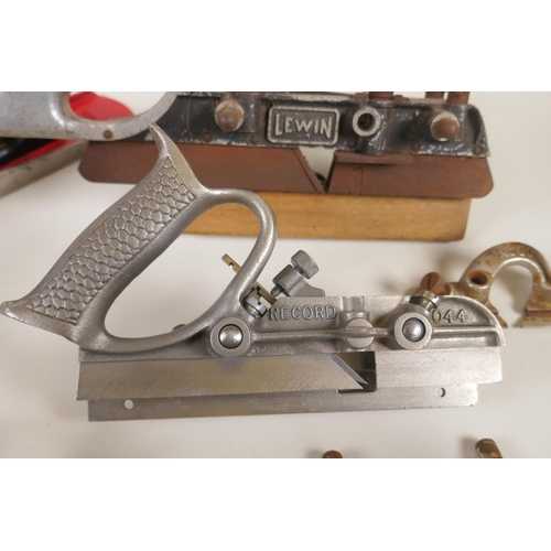 132 - A collection of assorted vintage planes including Record 043 and 044 Rapier & Lewin