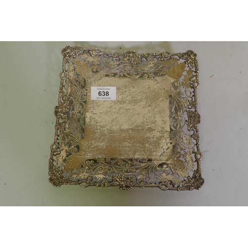 638 - A hallmarked silver dish with pierced decoration, Sheffield 1946, L&amp;W maker, 438g