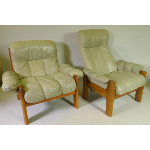 1008 - A vintage Scandinavian teak Ekornes Stressless 'Montana' five piece suite in sage green leather, a t... 