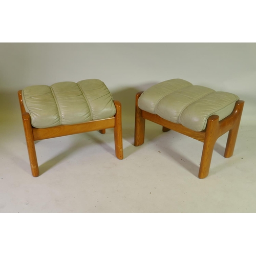 1008 - A vintage Scandinavian teak Ekornes Stressless 'Montana' five piece suite in sage green leather, a t... 