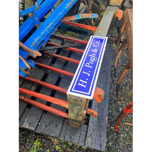 Loader tine fork 4ft