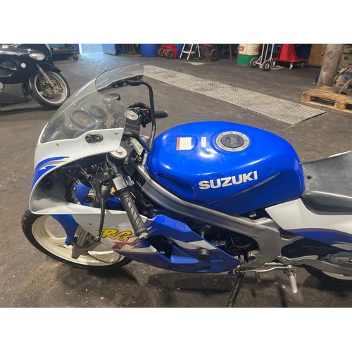 Suzuki RG125 Motorcycle. 1988. Frame no. NF13B 103451 Engine no. F117 ...