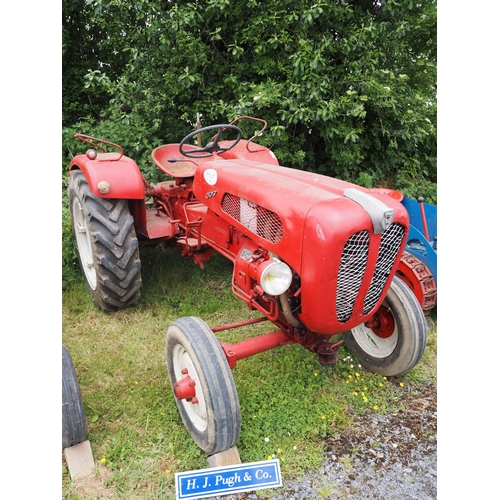 87 - Bautz 300TD tractor. Fitted with MWM diesel engine. S/n 300-2560