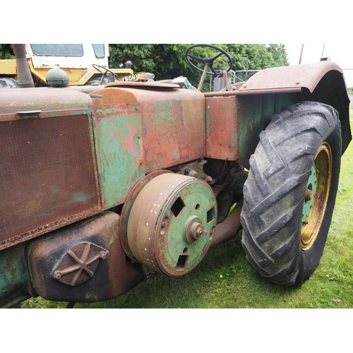 91 - SFV 401 Hot bulb tractor. 1951. Fitted with PTO and rear wheel weights. S/n 25228