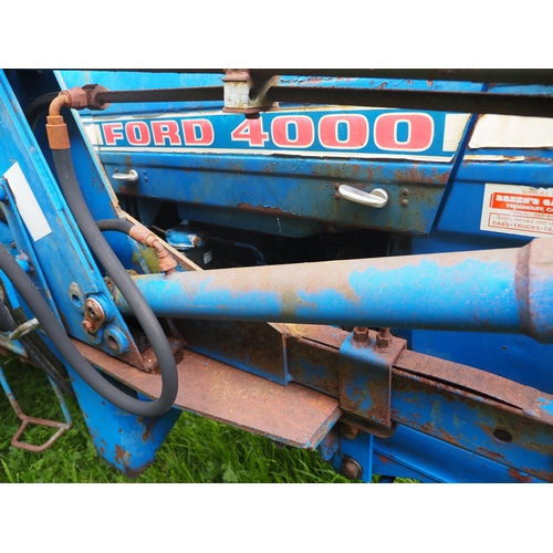 105 - Ford 4000 Force tractor. Runs and drives. Fitted with power steering and Tanco 968 Power loader. Sho... 