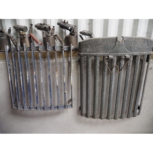 443 - Aluminium Fordson grills - 2