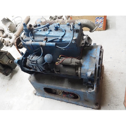 450 - Renault 4 cylinder petrol engine