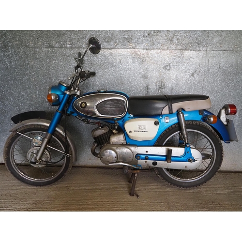 195 - Suzuki B100 Motorcycle. 1972. 118cc
Frame no. B100-129143
Engine no. B100-129297
Reg. HHR 252K