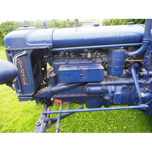 109 - Fordson Major E27N tractor. Fitted with electric start, lights, hydraulics, PTO unit and pulley, Res... 