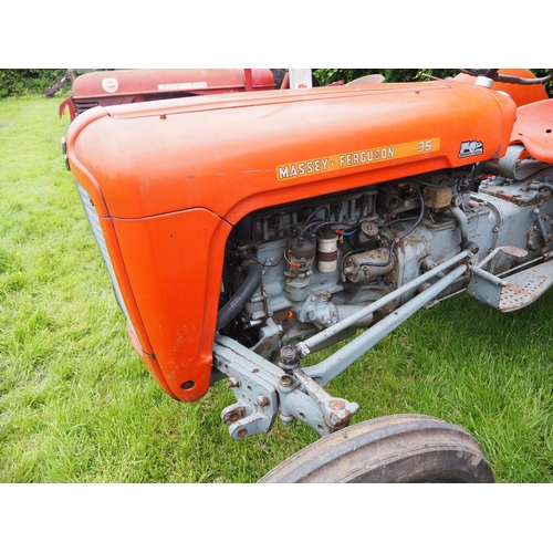115 - Massey Ferguson 35 tractor. Petrol paraffin