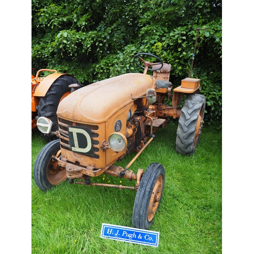 117 - Renault R7053 D16 tractor. S/n 73027G2. Original condition