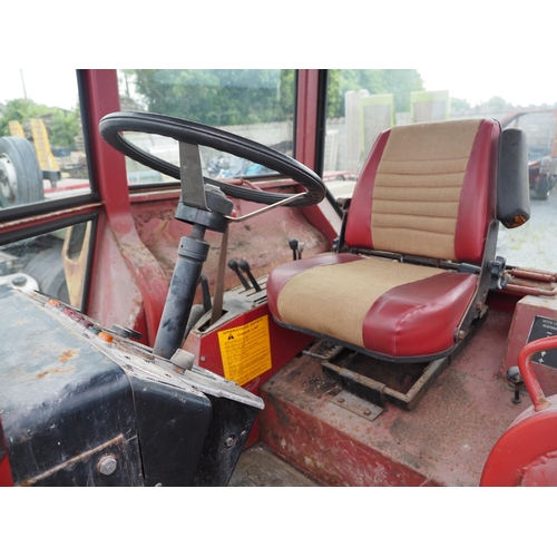 136 - White 2-135 Field Boss Tractor. Runs and drives. Showing 51 genuine hours.