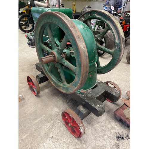 192 - Fairbanks and Morse open crack 6hp stationary engine on trolley