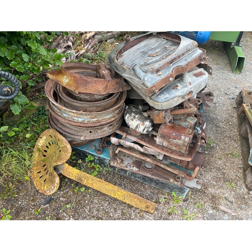 16 - Radiators, manifolds, Ferguson foot plates and other spares