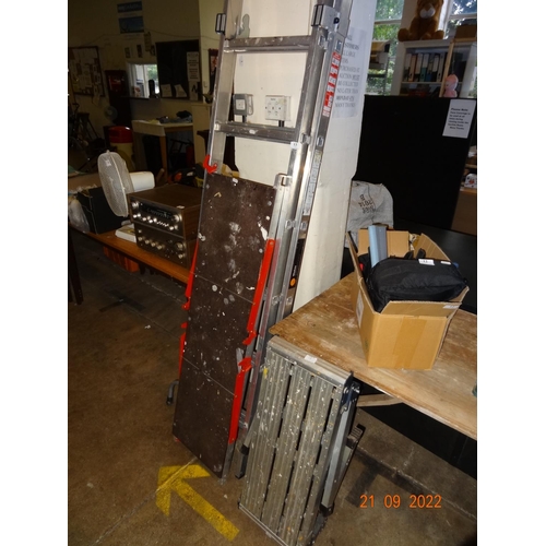 13 - Aluminium extending ladder and 2x metal platforms