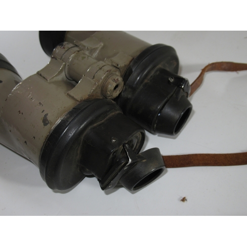 268 - A PAIR OF 7 X 50 FIXED FOCUS U-BOAT BINOCULARS BY CARL ZEISS, JENA, CIRCA 1940
stamped with maker's ... 