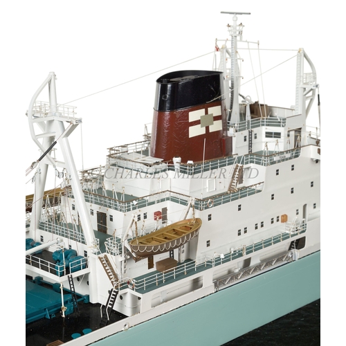 99 - A BOARDROOM MODEL OF THE REFRIGERATED CARGO SHIP M.V. TEKOA, BUILT FOR THE NEW ZEALAND SHIPPING COMP... 