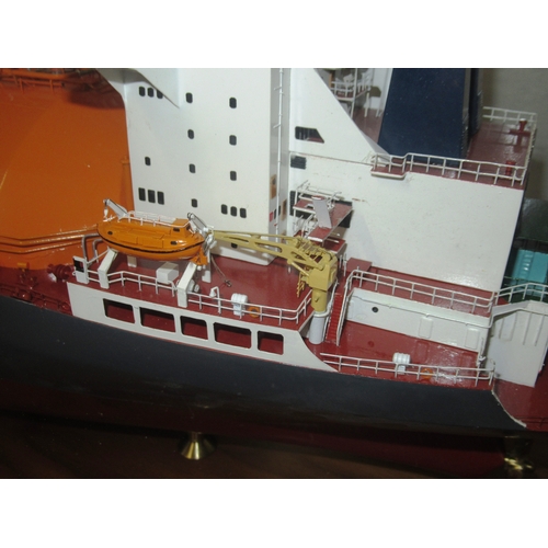 104A - A 1:48 SCALE MODEL OF THE LNG (LIQUID NATURAL GAS) CARRIER T.T. KHANNUR, BUILT BY MOSS ROSENBERG, NO... 