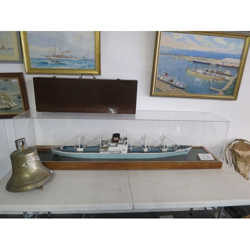 99 - A BOARDROOM MODEL OF THE REFRIGERATED CARGO SHIP M.V. TEKOA, BUILT FOR THE NEW ZEALAND SHIPPING COMP... 