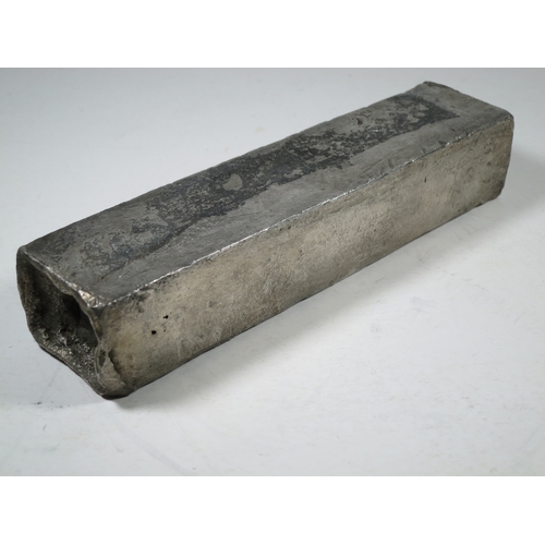 29 - A DUTCH EAST INDIA COMPANY (V.O.C.) SILVER INGOT SALVAGED FROM THE ROOSWIJK CARGO, CIRCA 1739stamped... 