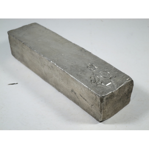 30 - A DUTCH EAST INDIA COMPANY (V.O.C.) SILVER INGOT SALVAGED FROM THE ROOSWIJK CARGO, CIRCA 1739stamped... 