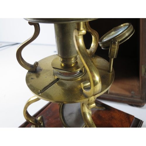 256 - A CULPEPER-TYPE MICROSCOPE, LONDON, CIRCA 1820unsigned, constructed in lacquered brass with rack and... 