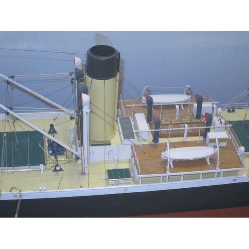 64 - A BUILDER'S-STYLE MODEL BY NORMAN HILL FOR THE S.S. SINNINGTON COURT, ORIGINALLY BUILT BY ARMSTRONG,... 