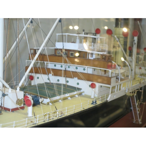 64 - A BUILDER'S-STYLE MODEL BY NORMAN HILL FOR THE S.S. SINNINGTON COURT, ORIGINALLY BUILT BY ARMSTRONG,... 