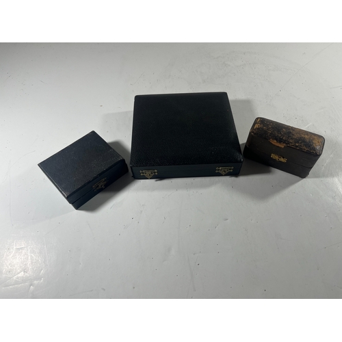 138 - A LATE 19TH CENTURY SIMPLE POCKET MICROSCOPE, GERMAN
unsigned, comprising an ebonised mirror section... 