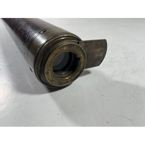 151 - 18TH CENTURY MAHOGANY MARINE TELESCOPE TUBE
1in. achromatic lens, slightly tapered tube with brass f... 