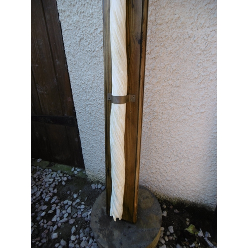 164 -  Ø AN EARLY 20TH CENTURY NARWHAL TUSK (MONODON MONOCEROS)
 a parchment white 68.5in. narwhal tusk wi... 