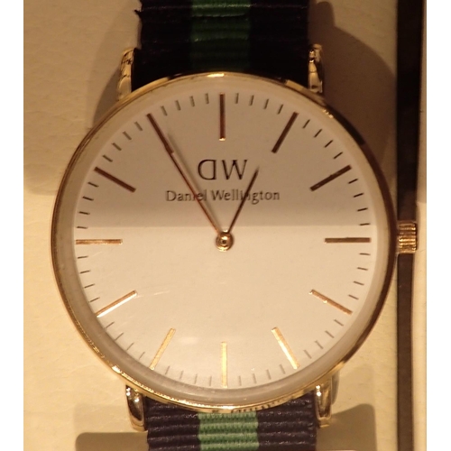 80A - New old stock Daniel Wellington wristwatch with canvas strap, boxed