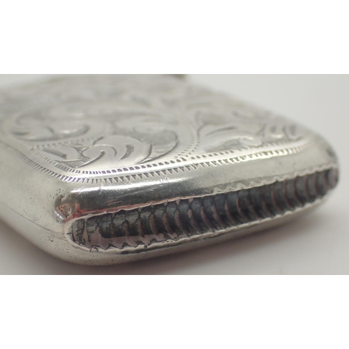 1082 - Hallmarked silver vesta case, assay Birmingham 1909