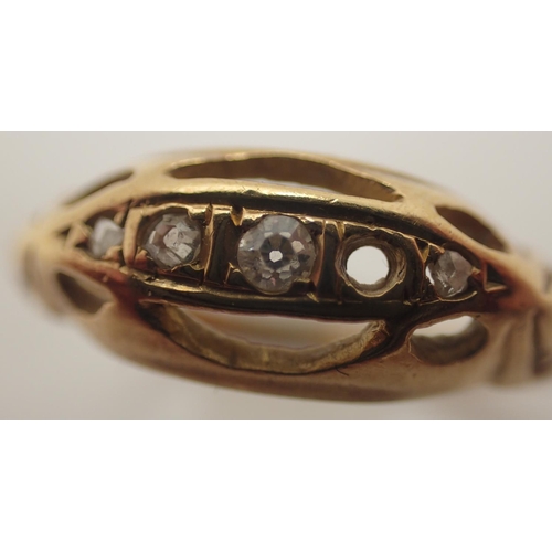 1118 - Antique 18ct gold ring set with diamonds one stone missing 2.1g size I