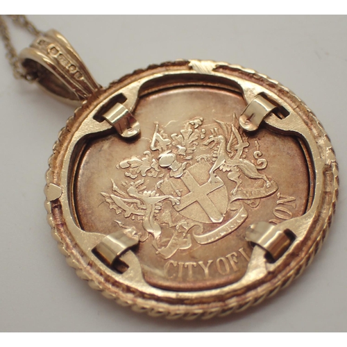 1131 - 9ct gold City of London George and Dragon medallion in 9ct gold mount on 9ct gold necklace ( not a s... 