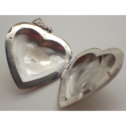 1214 - 925 silver large heart locket ( new old stock )