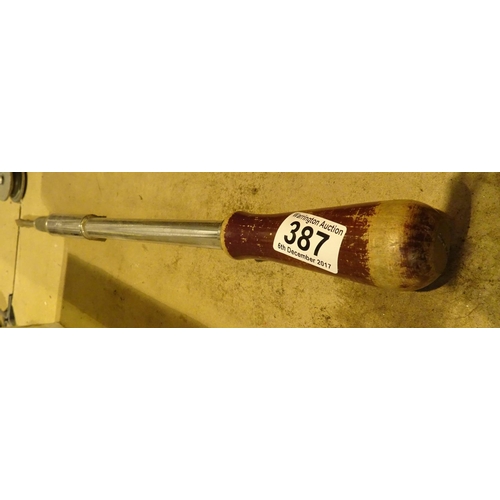 Lot 387       