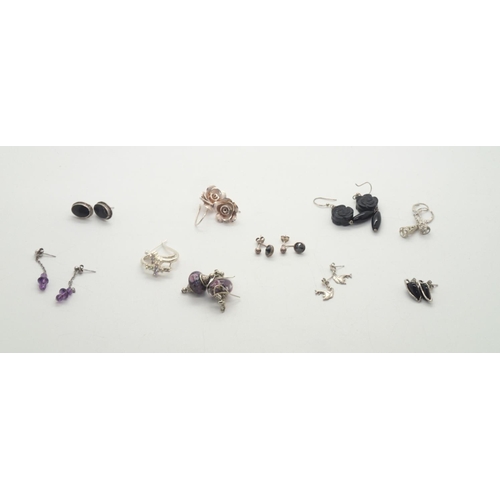 69 - Ten pairs of silver earrings
P&P group 1 (£16 for the first item and £1.50 for subsequent items)