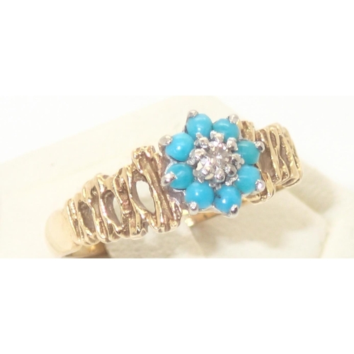 80 - Vintage 18ct gold diamond and turquoise ring with bark effect shoulders, size L, 3.2g
P&P group 1 (£... 