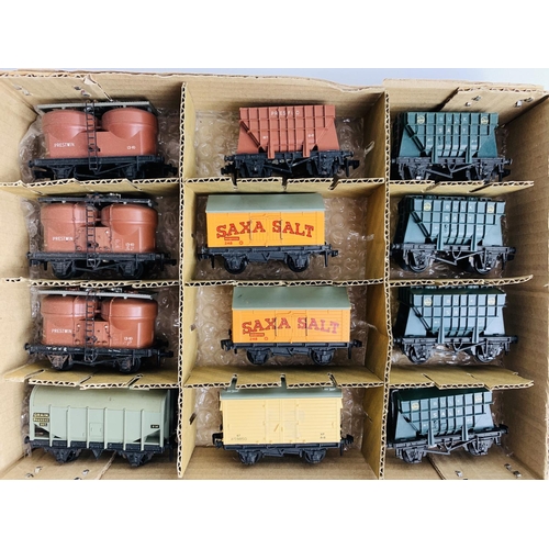 785 - 12x Hornby Dublo Assorted Freight Wagons - Unboxed
P&P group 2 (£20 for the first item and £2.50 for... 