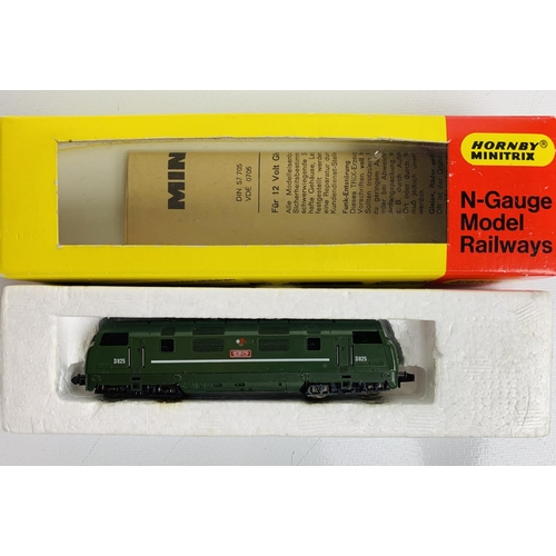 793 - Minitrix N Gauge Warship Diesel Loco Intrepid BR Green - Boxed
P&P group 1 (£16 for the first item a... 