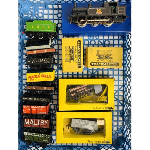 827 - 13x OO Gauge Assorted Freight Wagons, Most of Kit Built & Trix - 1x Kit LNER Tender, 1x Kit Built 0-... 