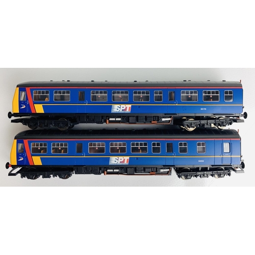 836 - Hornby OO Gauge 2x Car DMU Class 101 SPT Scotrail Livery - Unboxed
P&P group 2 (£20 for the first it... 