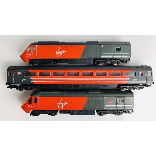 842 - Lima OO Gauge 3x Car Class 43 HST Set - Virgin Livery - Unboxed
P&P group 2 (£20 for the first item ... 