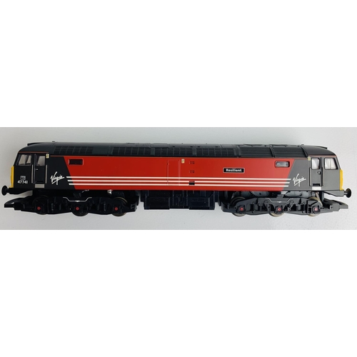 848 - Hornby OO Gauge Class 47 741 Resilient Virgin Livery Diesel Loco - Unboxed
P&P group 1 (£16 for the ... 