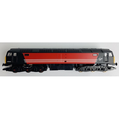 850 - Hornby OO Gauge Class 47 844 Virgin Livery Diesel Loco - Unboxed
P&P group 1 (£16 for the first item... 