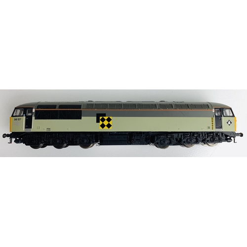 853 - Hornby OO Gauge Class 56 127 BR Railfreight Livery Diesel Loco - Unboxed
P&P group 1 (£16 for the fi... 
